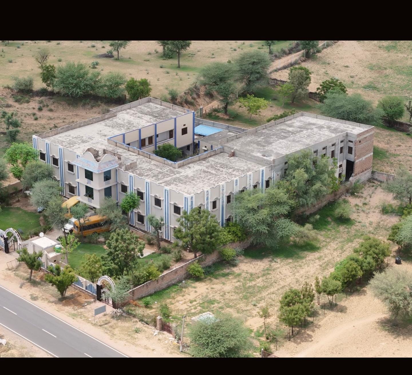 Modern T.T. Girls College {B.Ed, D.EI.Ed.}