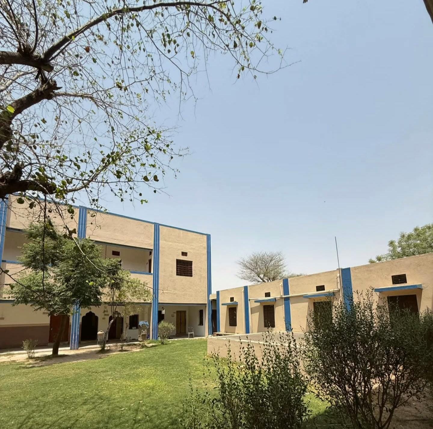Modern T.T. Girls Hostel